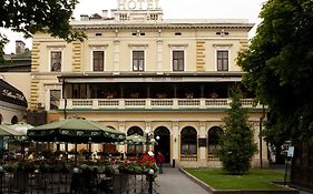 Wien Hotel Lvov Exterior photo